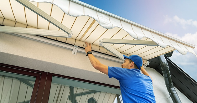 Comment nettoyer les auvents : avec ces remèdes de bricolage, vous économisez du temps et de l’argent