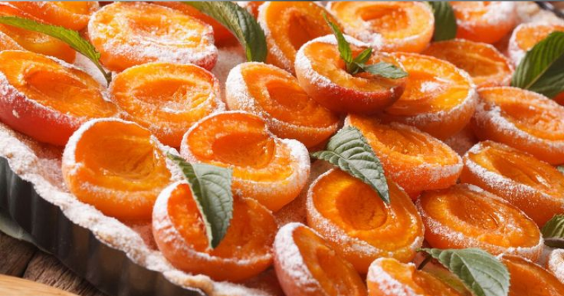 Tarte aux abricots frais – Recette d’été parfumée et gourmande